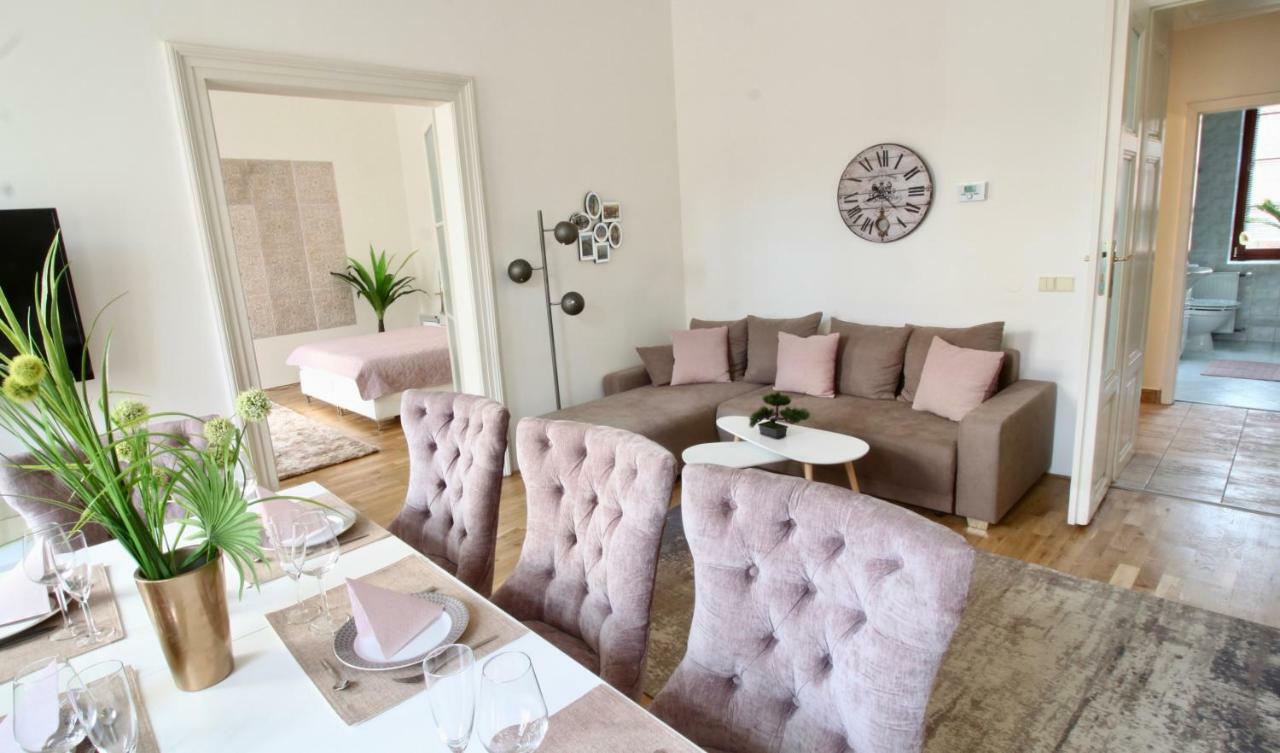 New Design & Style Apartment Old Town Xxl Praha Eksteriør bilde