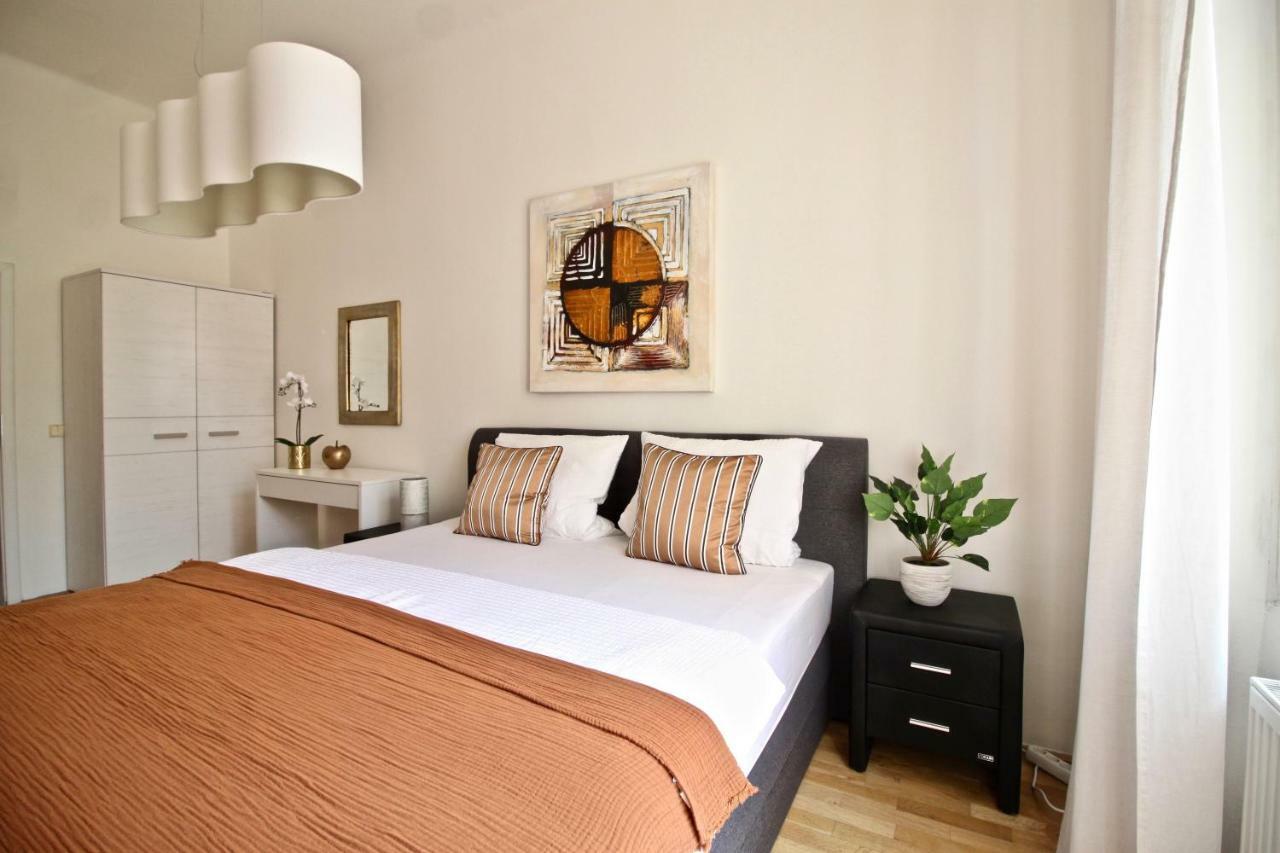 New Design & Style Apartment Old Town Xxl Praha Eksteriør bilde